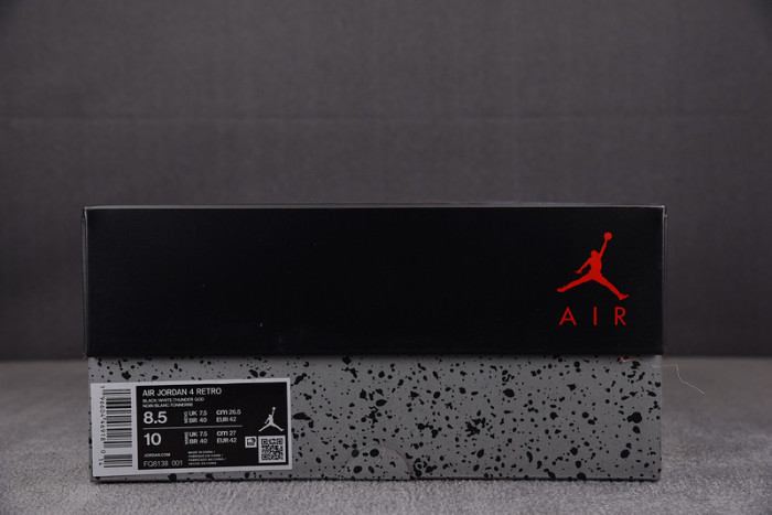 AIR JORDAN 4 RETRO