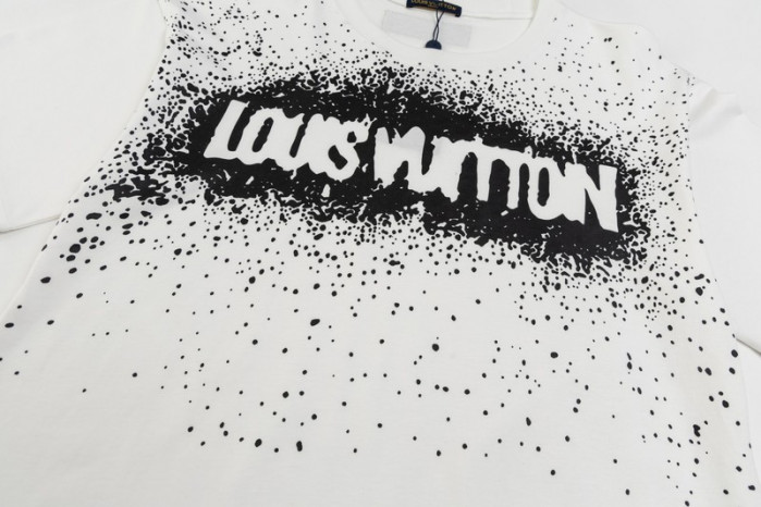 LV CLOTHES V00015