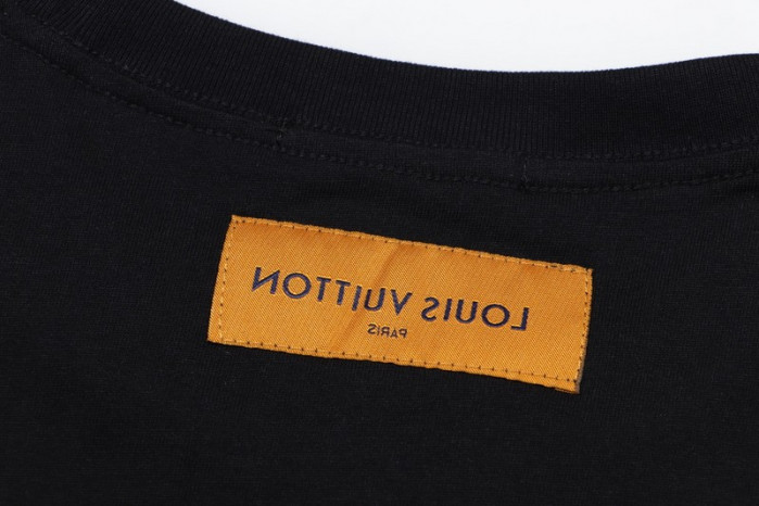 LV CLOTHES V00037