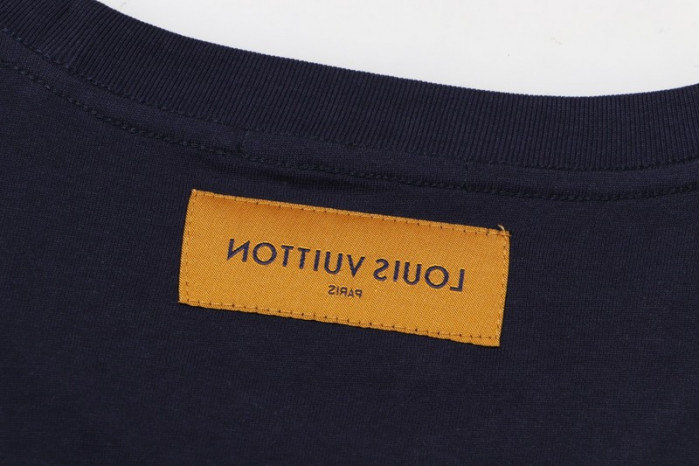 LV CLOTHES V00048