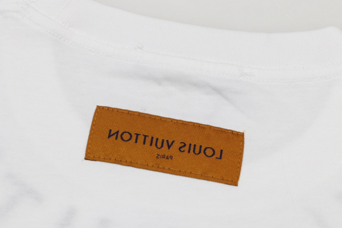 LV CLOTHES V00052