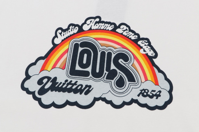 LV CLOTHES V00077