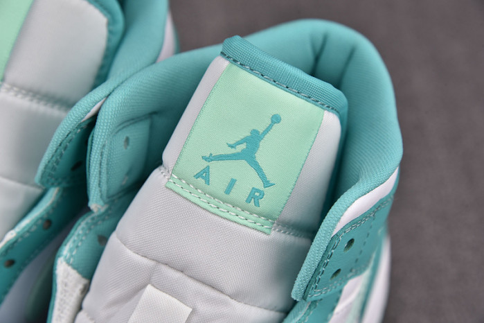 Air Jordan 1 Mid
