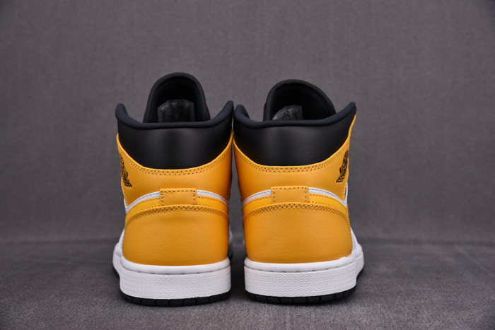 Air Jordan 1 Mid