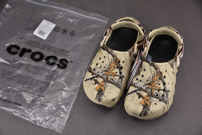 CROCS X SALEHE BEMBURY C00012