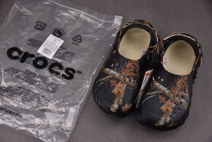 CROCS X SALEHE BEMBURY C00015