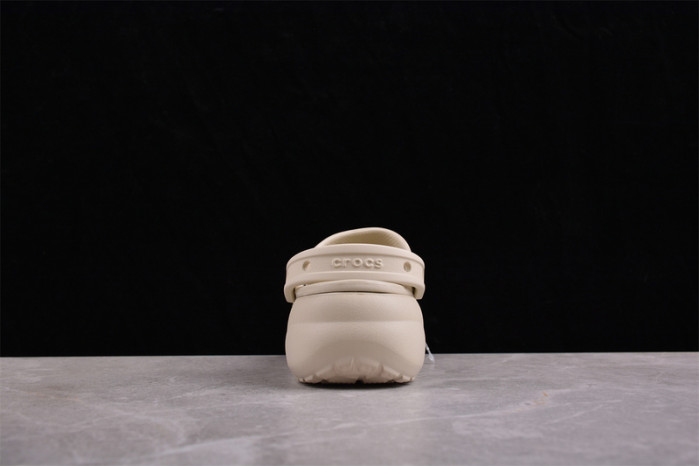 CROCS SCANDAL C00039