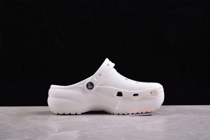 CROCS SCANDAL C00041