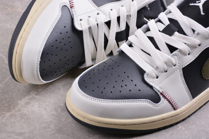 Air Jordan 1 Low