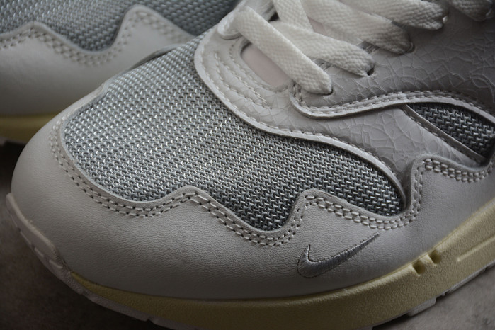 NIKE PATTA X AIR MAX 1