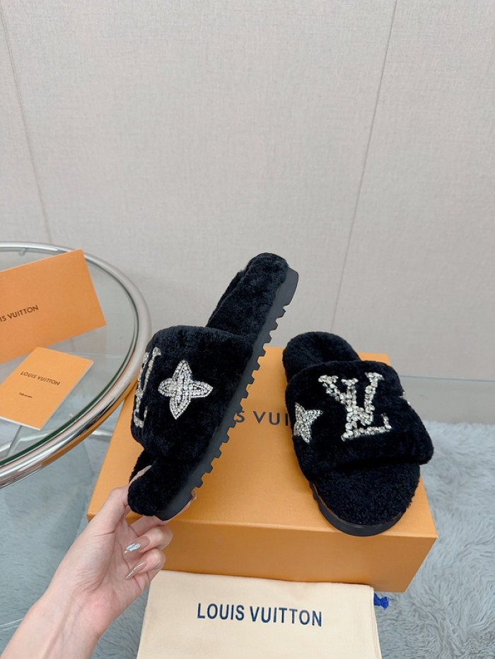 L&V SANDAL149