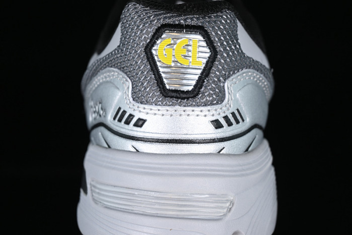 As*ic*s gel 1090