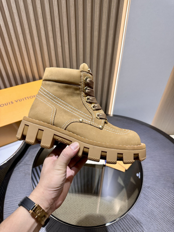 LV BOOTS L000025