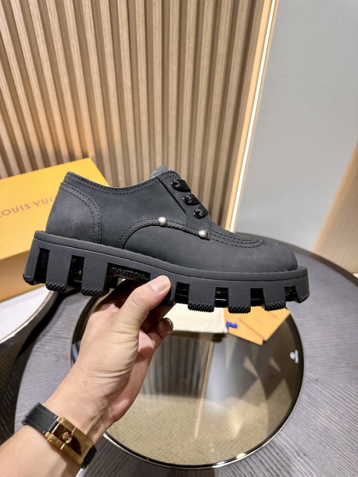 LV BOOTS L000028