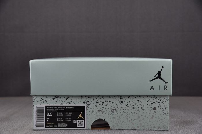 Air Jordan 4 WMNS 
