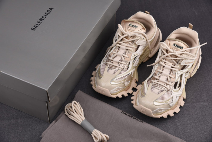 TRACK SNEAKER TS061