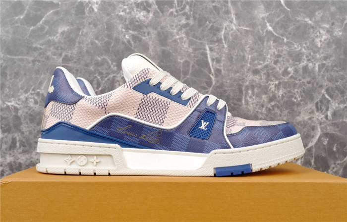 LV SNEAKER LV-000155