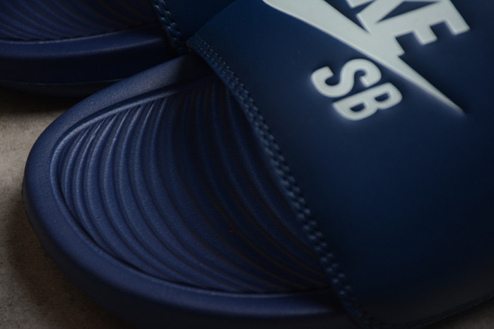 NIKE SANDALS N-025
