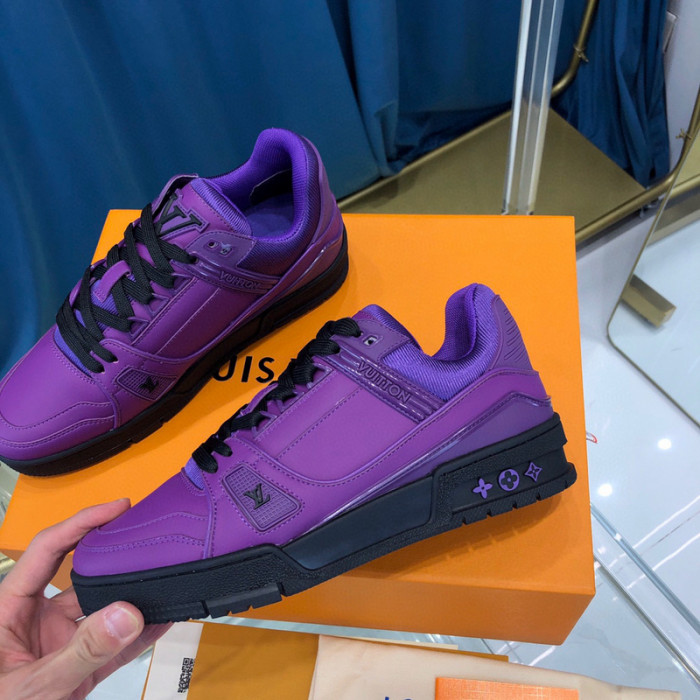 LV SNEAKER LV-000319