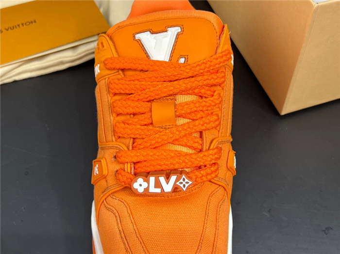 TRAINER MAXI TM026
