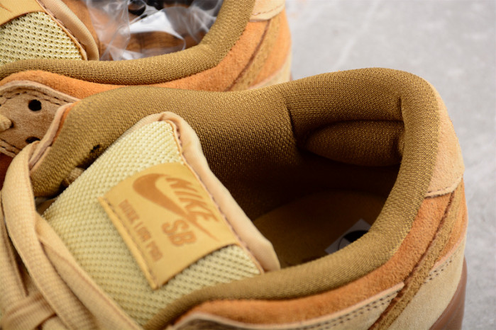 Nike SB Dunk Low 883232-700