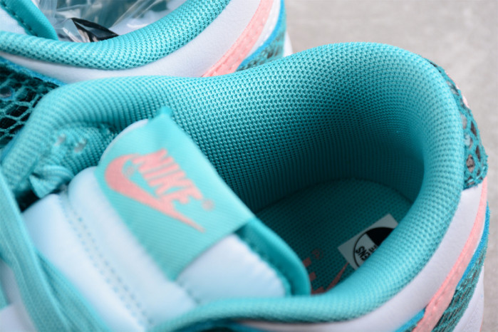 Nike Dunk SB Low "Snake Skin" DR8577-300