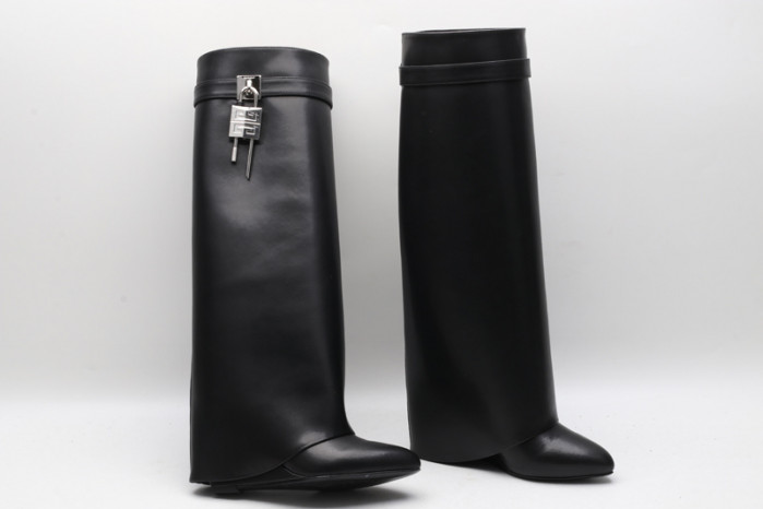 GIVENCHY BOOST GB 000002