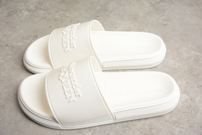 Balenciag* Sandal25