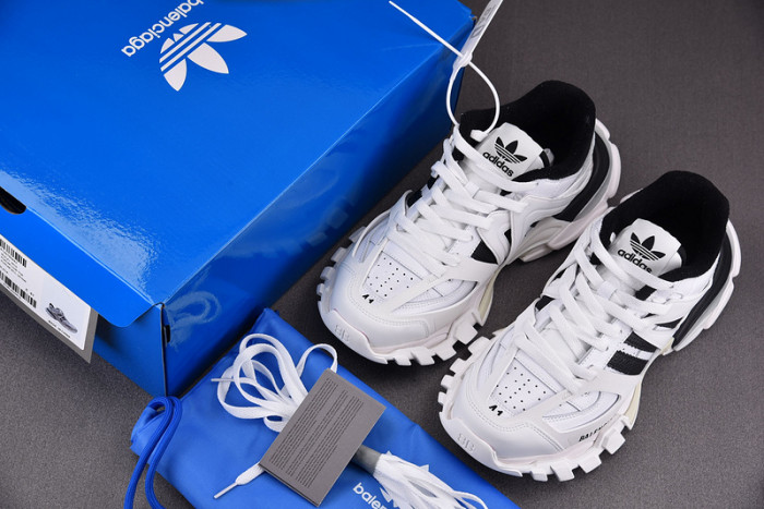 TRACK SNEAKER TS057