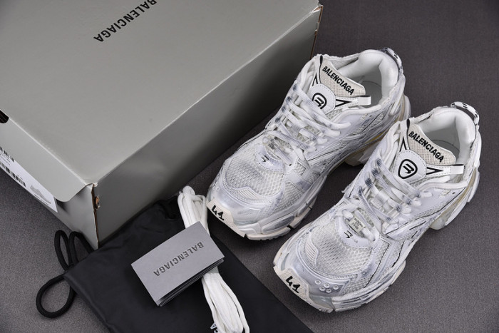 RUNNER SNEAKER RS007