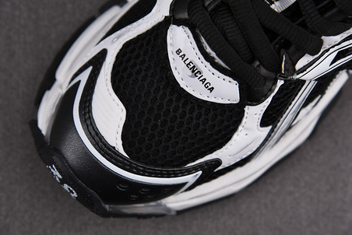 RUNNER SNEAKER RS017