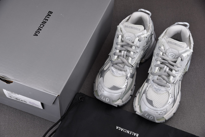 RUNNER SNEAKER RS019