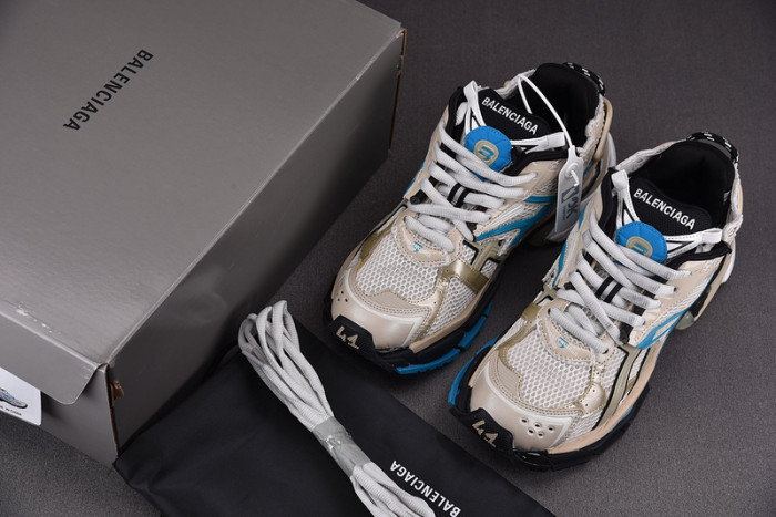 RUNNER SNEAKER RS030