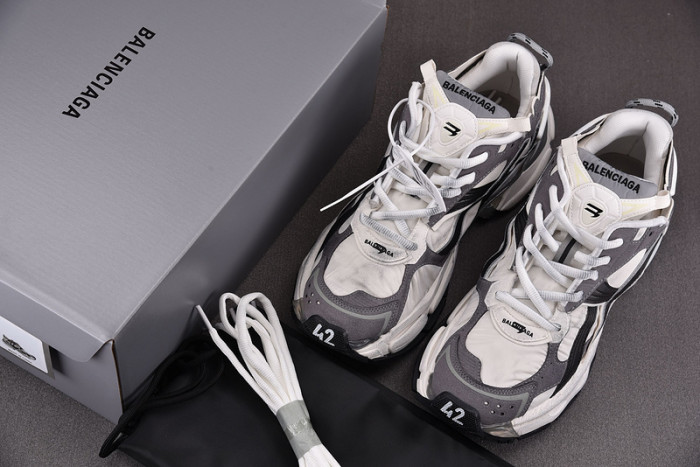 RUNNER SNEAKER RS035