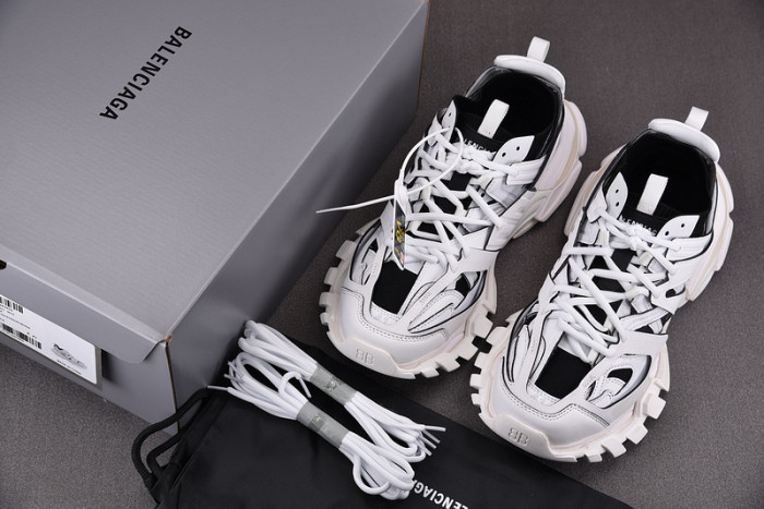 TRACK SNEAKER TS070