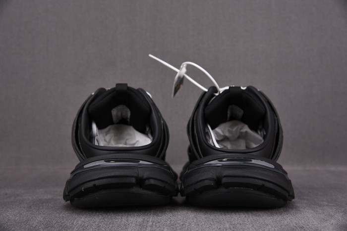TRACK SNEAKER TS082