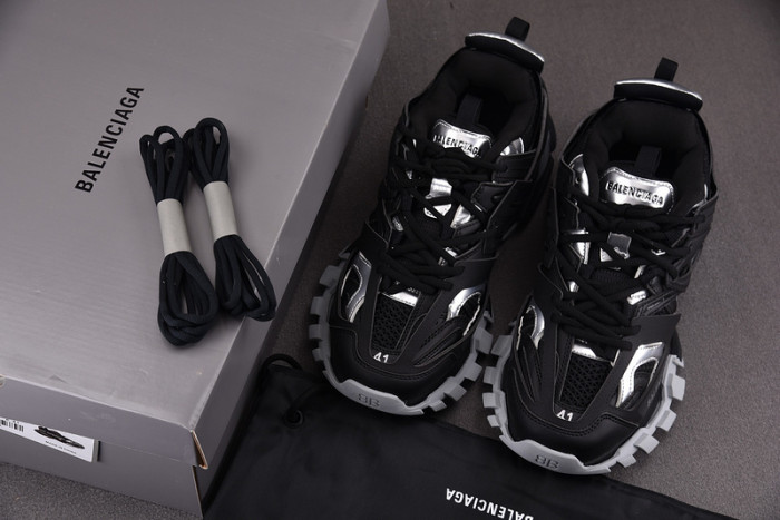 TRACK SNEAKER TS086