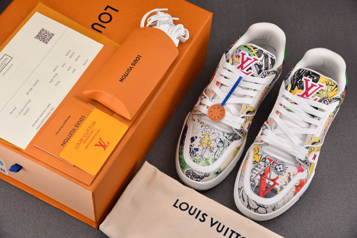 LV SNEAKER LV-000092