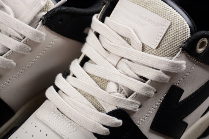 OFW SNEAKER