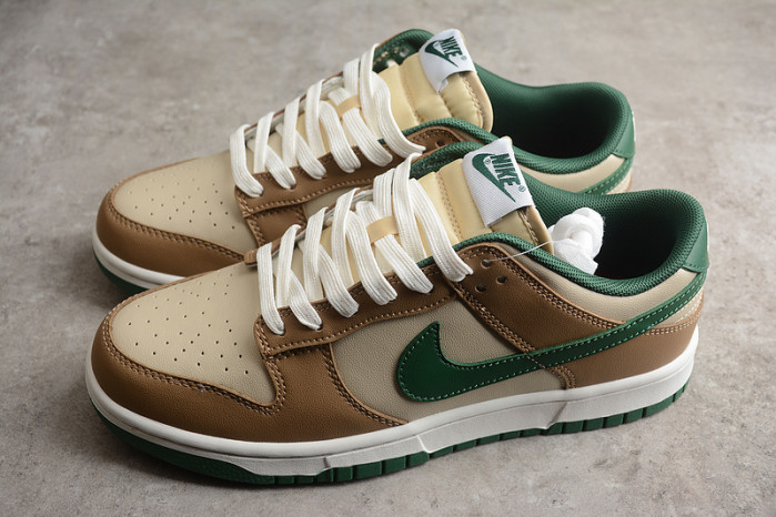 NIKE DUNK LOW