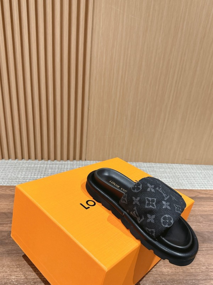 L&V SANDAL136