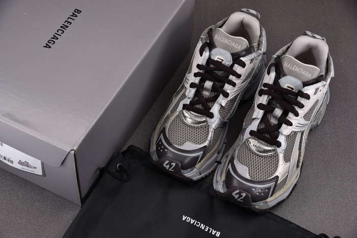 RUNNER SNEAKER RS065