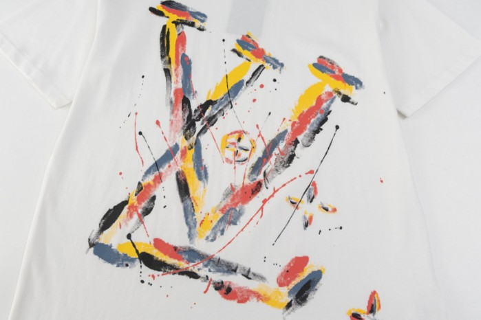 LV CLOTHES V00017