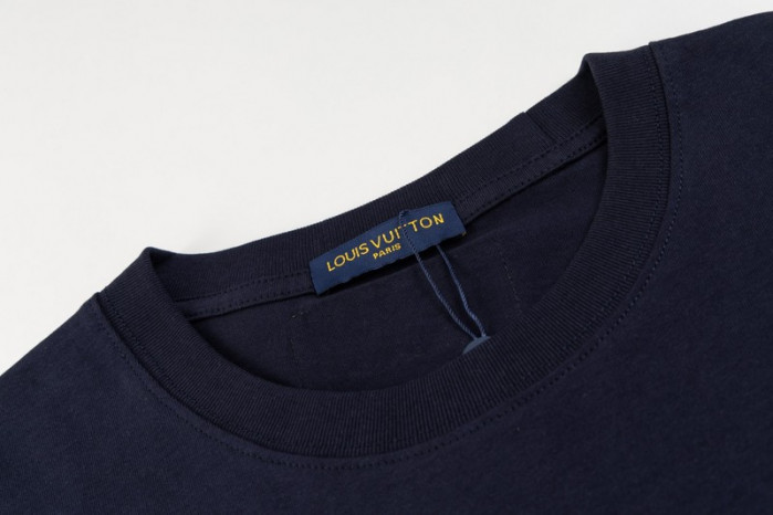 LV CLOTHES V00022