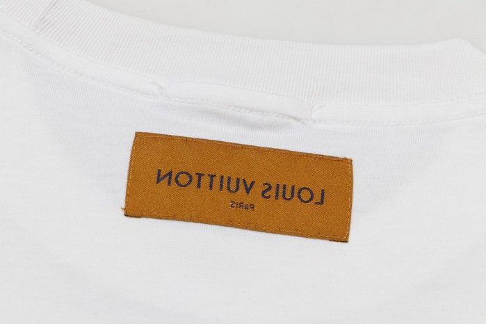 LV CLOTHES V00038