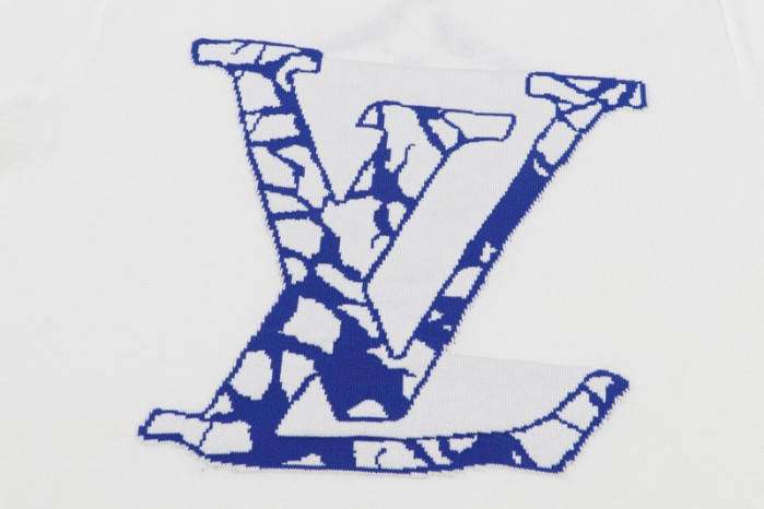 LV CLOTHES V00047