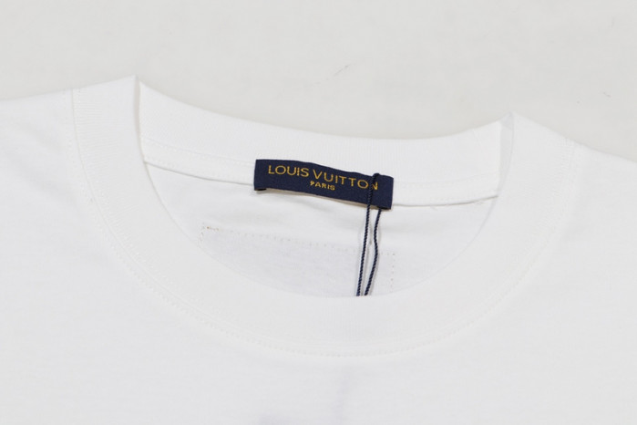 LV CLOTHES V00058