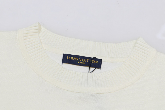LV CLOTHES V00067