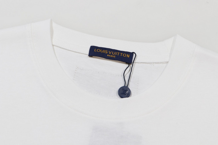 LV CLOTHES V00077