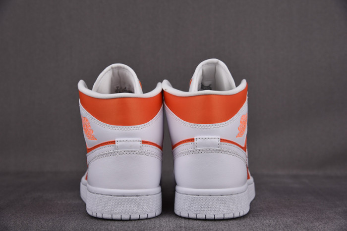 Air Jordan 1 Mid SE